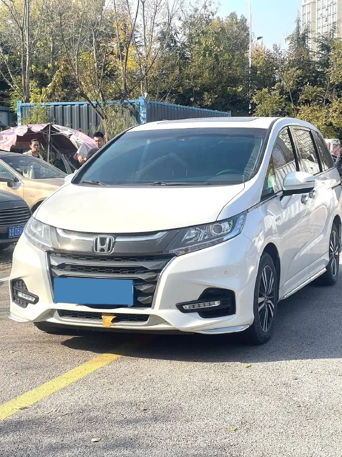 2021 Honda Odyssey 2.0L 146HP L4 E-CVT Hybrid