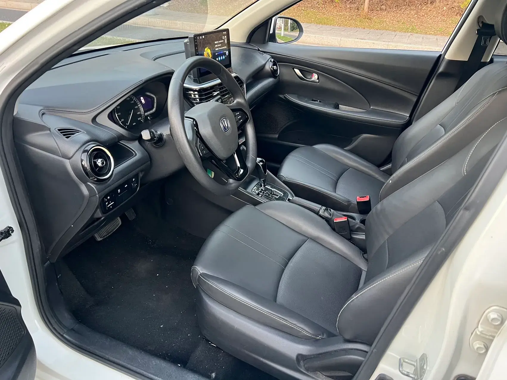 2019 CHANGAN ALSVIN thumbnail 4