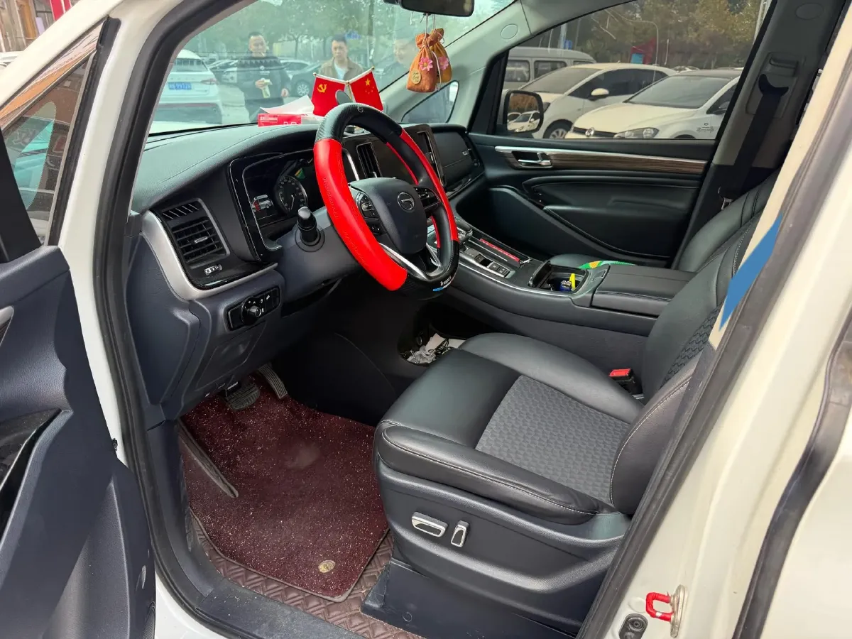 2021 GAC Trumpchi M8 2.0T 252HP L4 8AT,autocango,china used car exporter,china ev exporter,chinese used car exporter,chinese used ev exporter