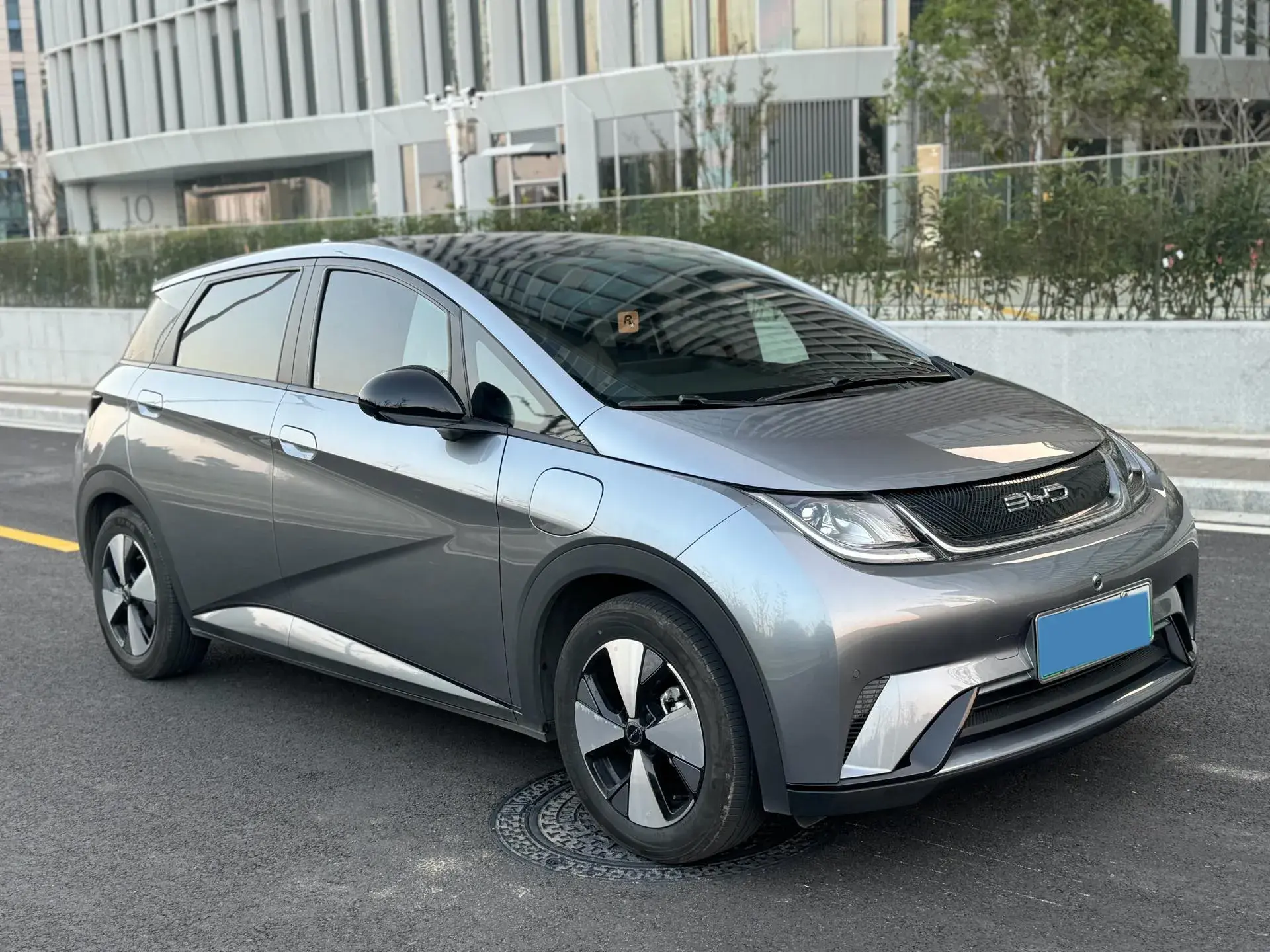 2023 BYD DOLPHIN thumbnail 3