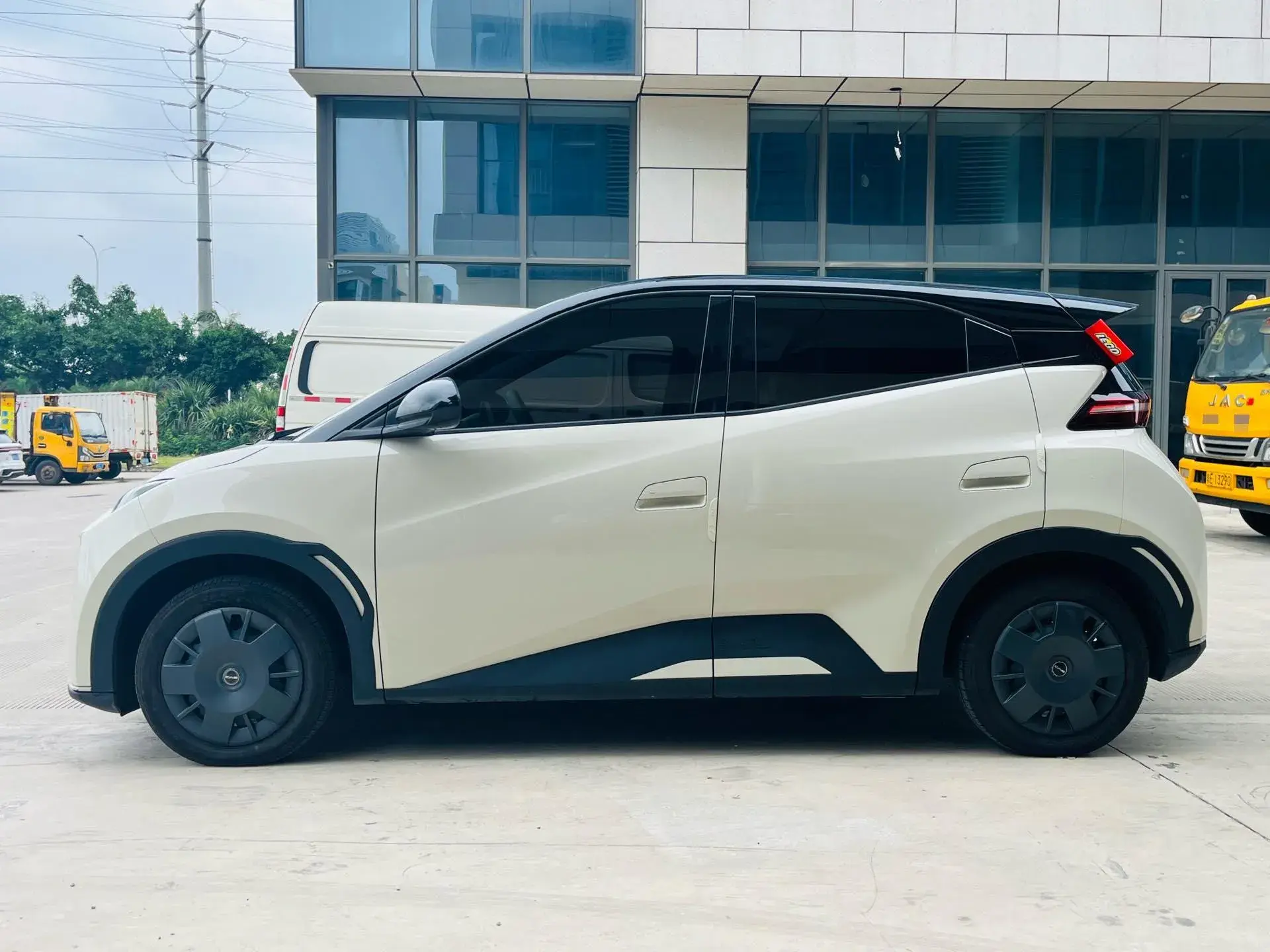 2024 BYD SEAGULL thumbnail 4