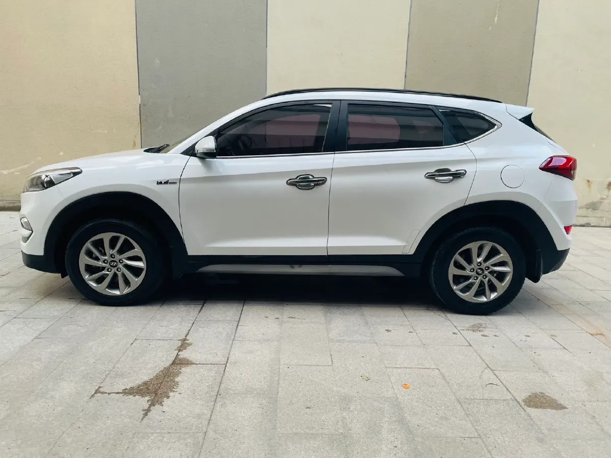 2018 Hyundai Tucson 1.6T 177HP L4 7DCT,autocango,china used car exporter,china ev exporter,chinese used car exporter,chinese used ev exporter