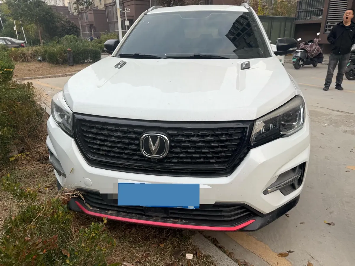 2021 ChangAn CS75 1.5T 178HP L4 7DCT,autocango,china used car exporter,china ev exporter,chinese used car exporter,chinese used ev exporter