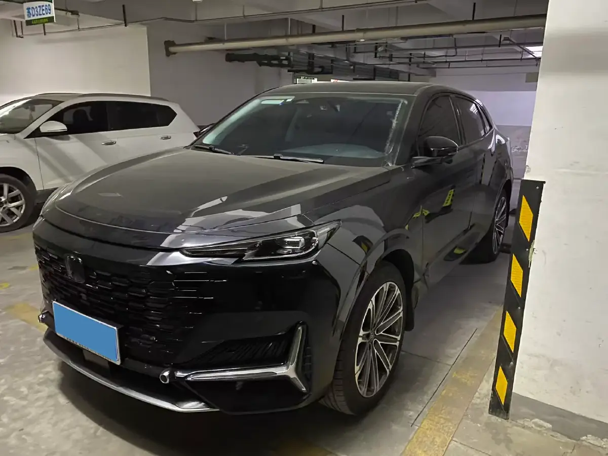 2021 ChangAn UNI-K 2.0T 233HP L4 8AT