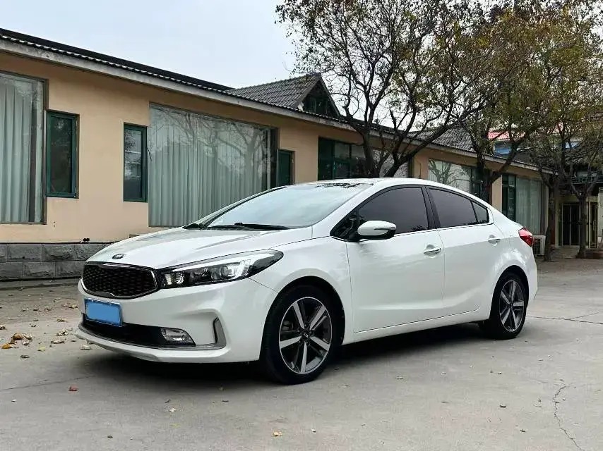 2017 KIA K3 view 1