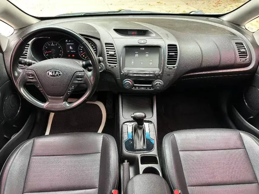 2017 KIA K3 thumbnail 4