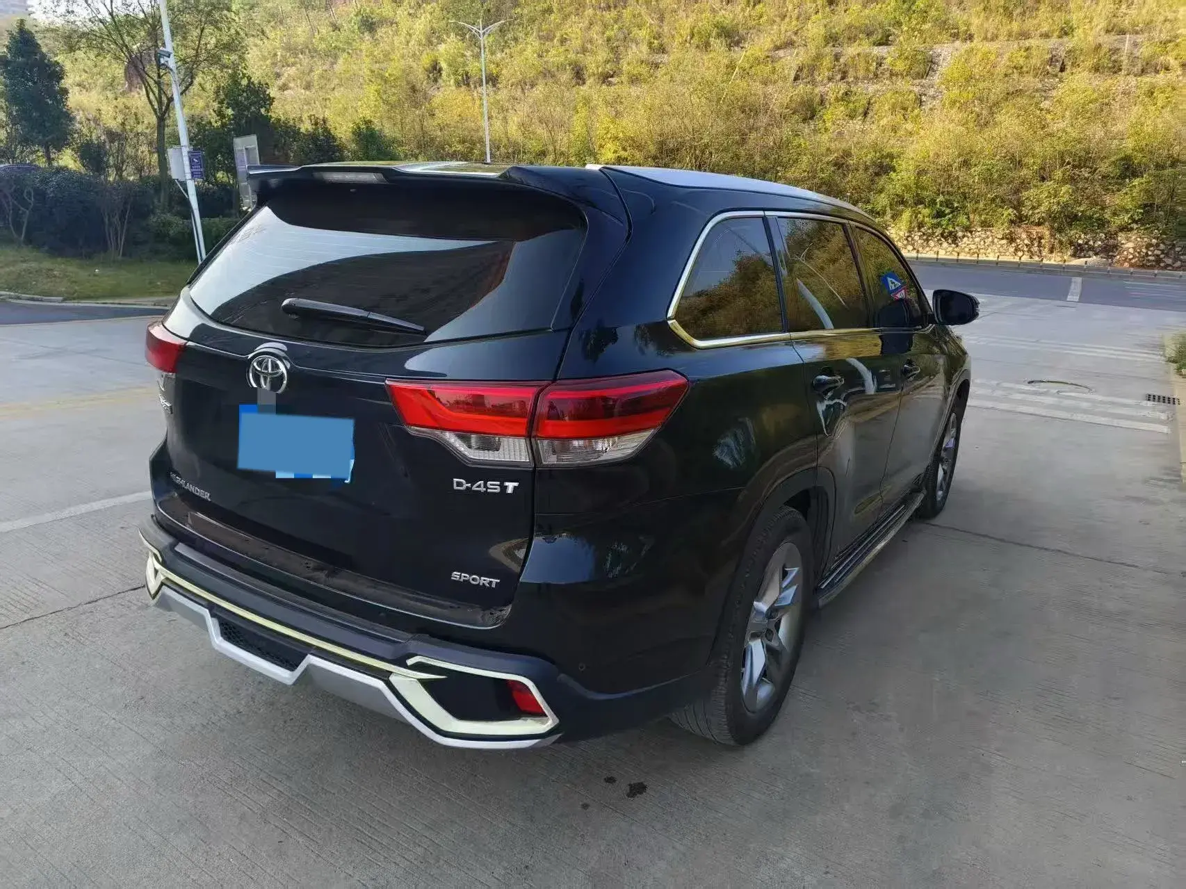 2018 TOYOTA HIGHLANDER thumbnail 2