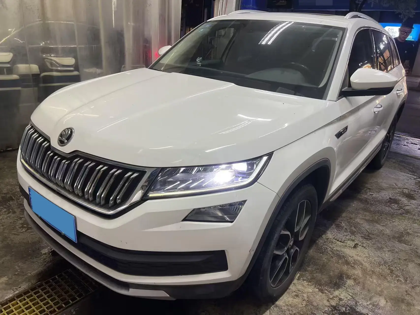 2019 SKODA KODIAK view 1