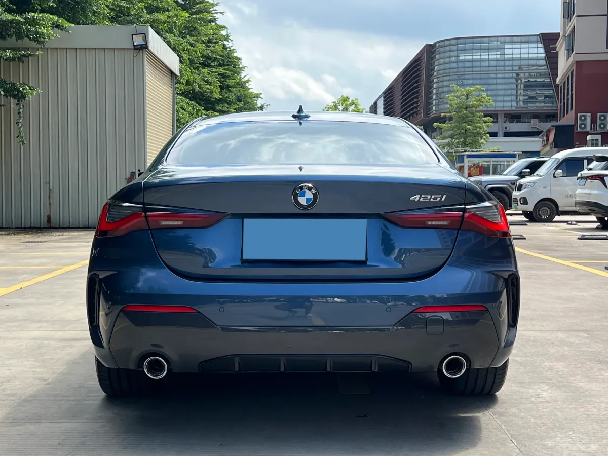 2022 BMW 8 Series 3.0T 333HP L6 8AT,autocango,china used car exporter,china ev exporter,chinese used car exporter,chinese used ev exporter