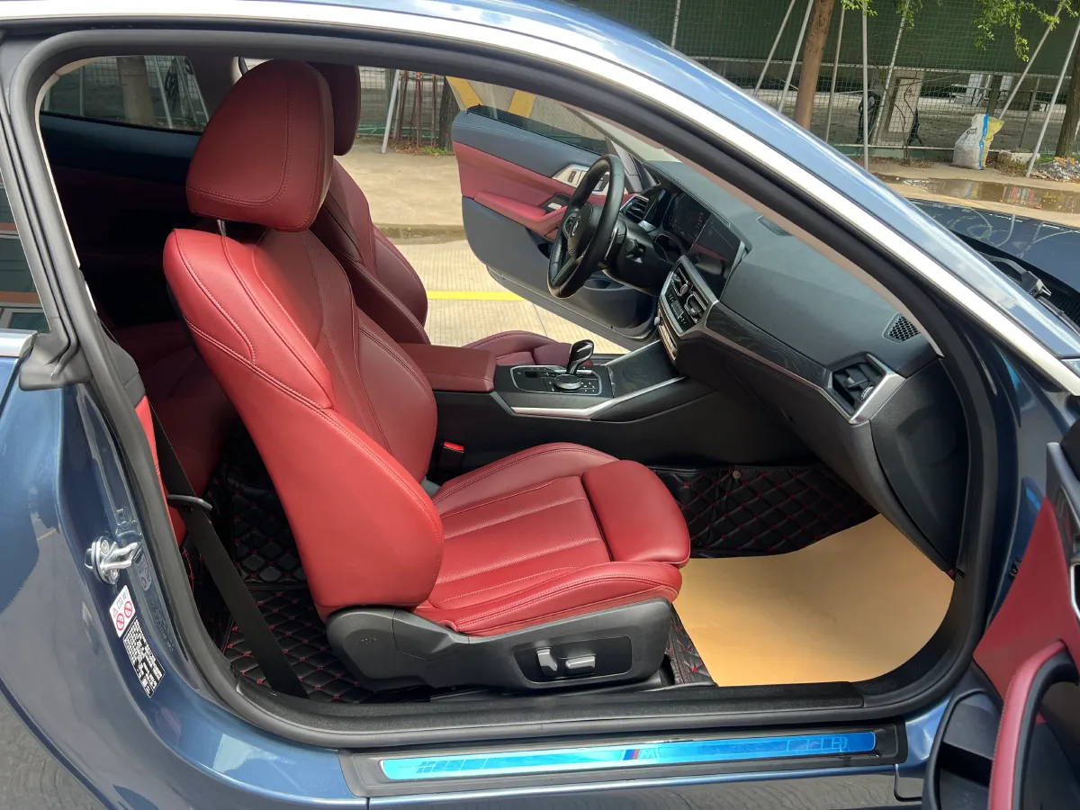 2022 BMW 8 Series 3.0T 333HP L6 8AT,autocango,china used car exporter,china ev exporter,chinese used car exporter,chinese used ev exporter