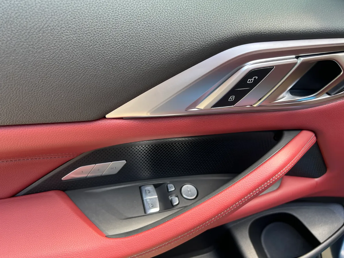 2022 BMW 8 Series 3.0T 333HP L6 8AT,autocango,china used car exporter,china ev exporter,chinese used car exporter,chinese used ev exporter