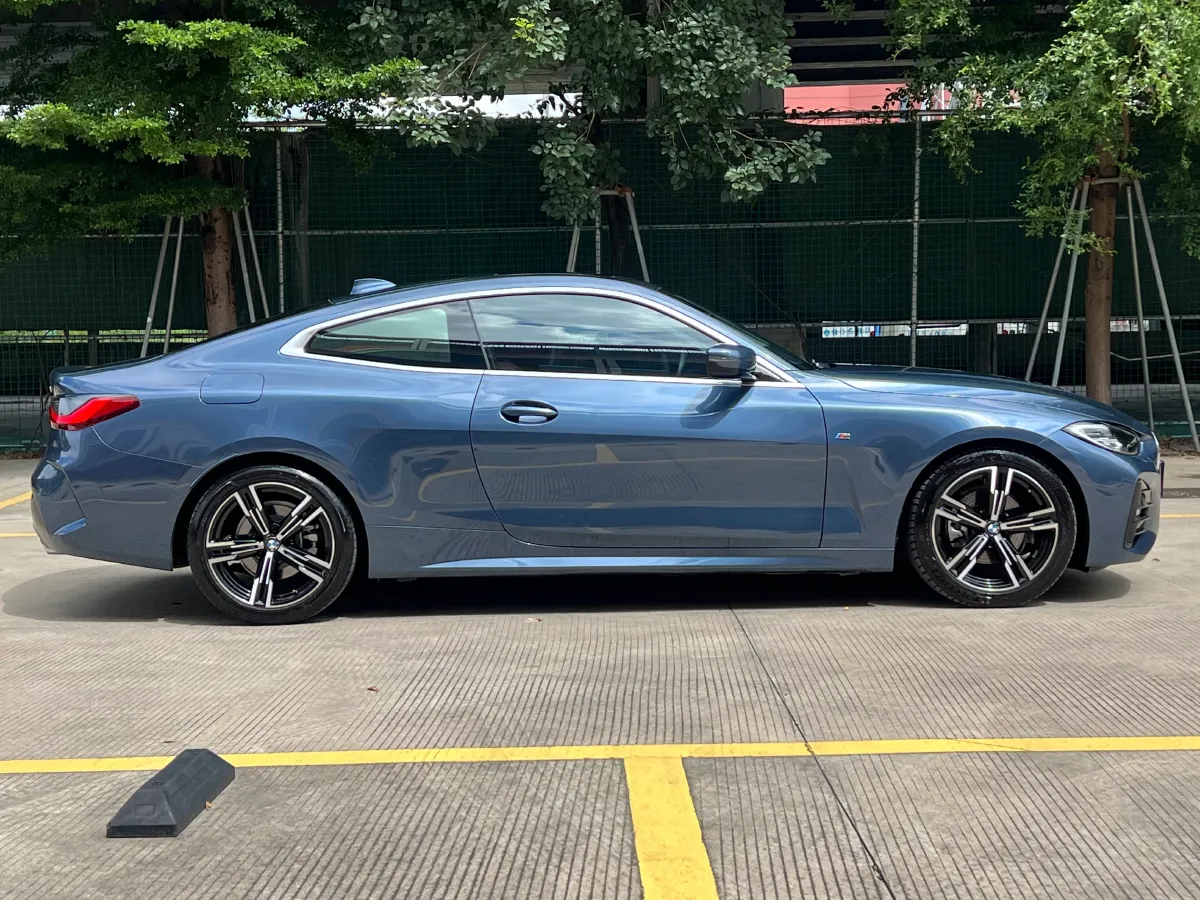 2022 BMW 8 Series 3.0T 333HP L6 8AT,autocango,china used car exporter,china ev exporter,chinese used car exporter,chinese used ev exporter