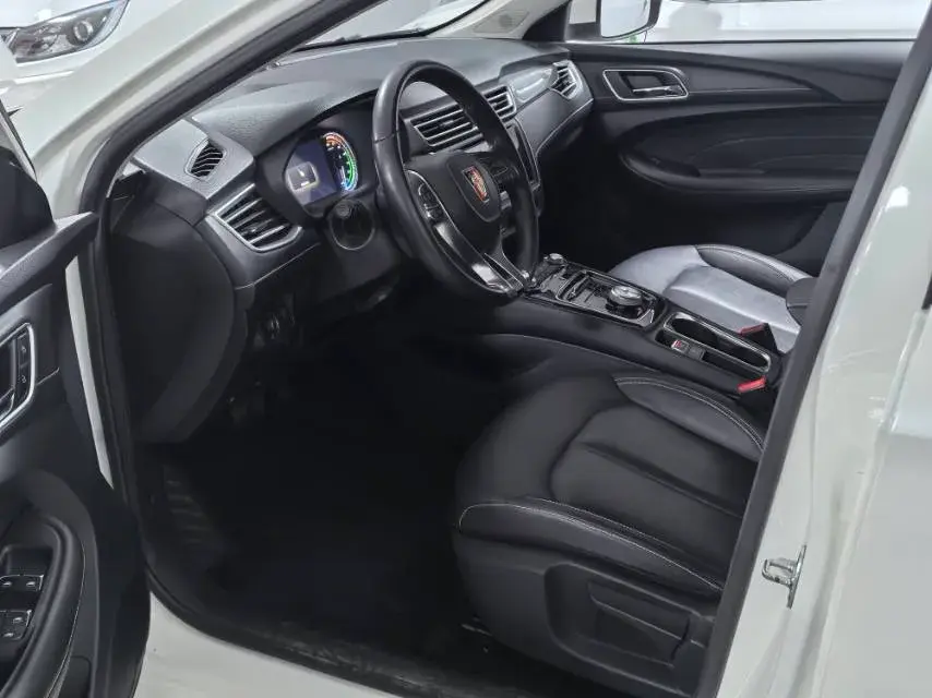 2019 ROEWE EI5 thumbnail 2