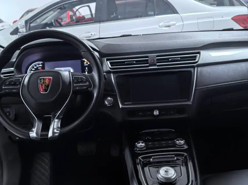 2019 ROEWE EI5 thumbnail 4