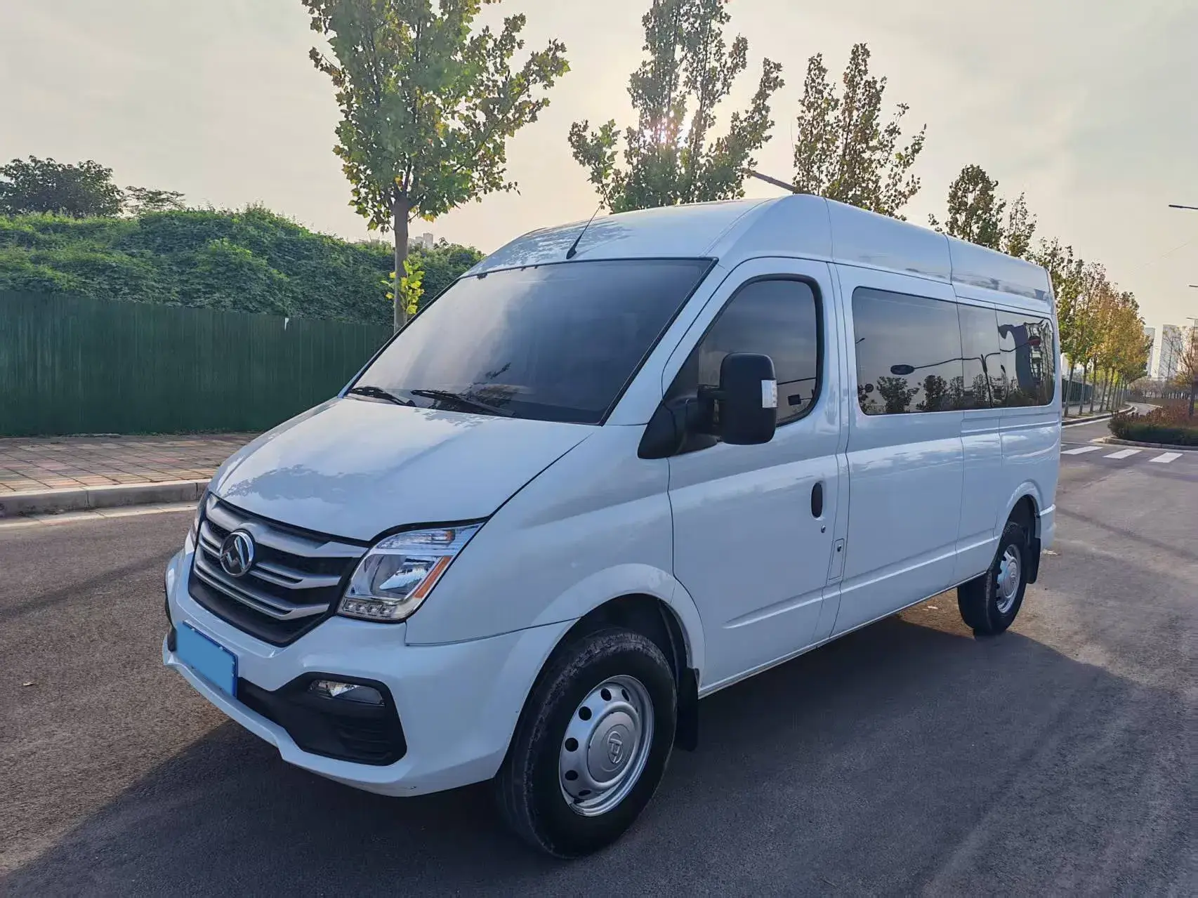 2023 MAXUS XINTU view 1