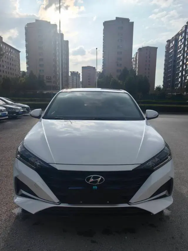 2020 HYUNDAI VERNA thumbnail 2