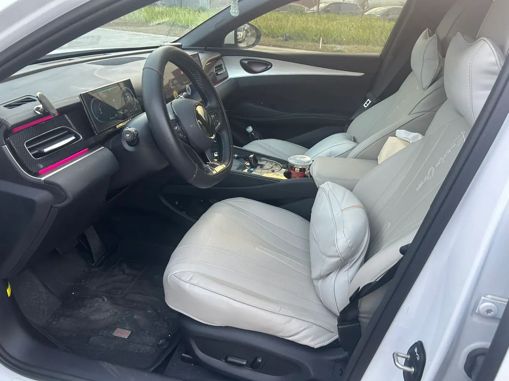 2024 BYD SEAL thumbnail 3