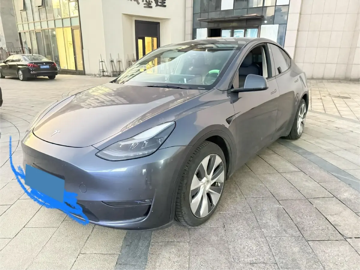 2021 Tesla Model Y BEV 60KWH