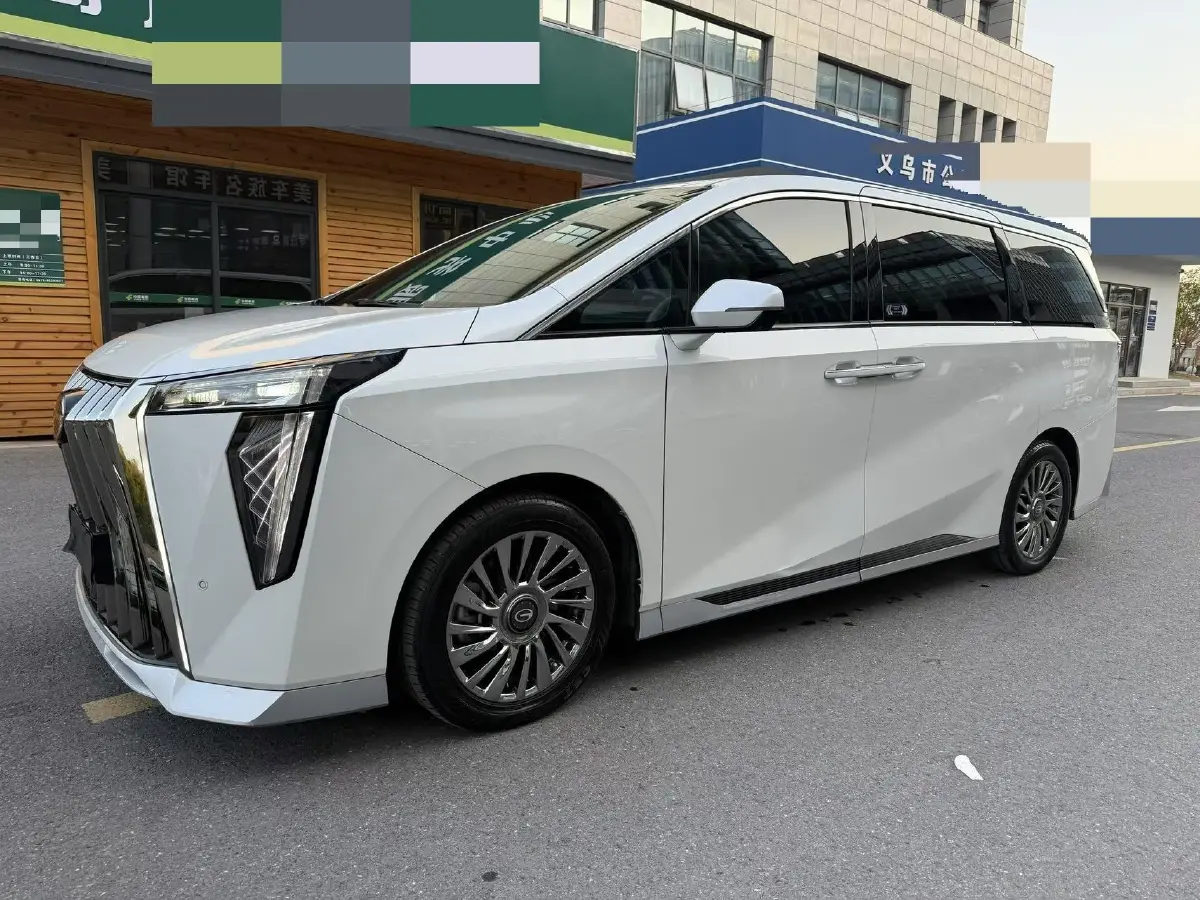 2023 GAC Trumpchi M8 2.0T 252HP L4 8AT