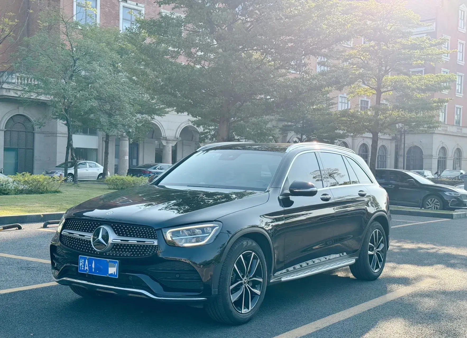 2020 MERCEDES-BENZ GLC view 1