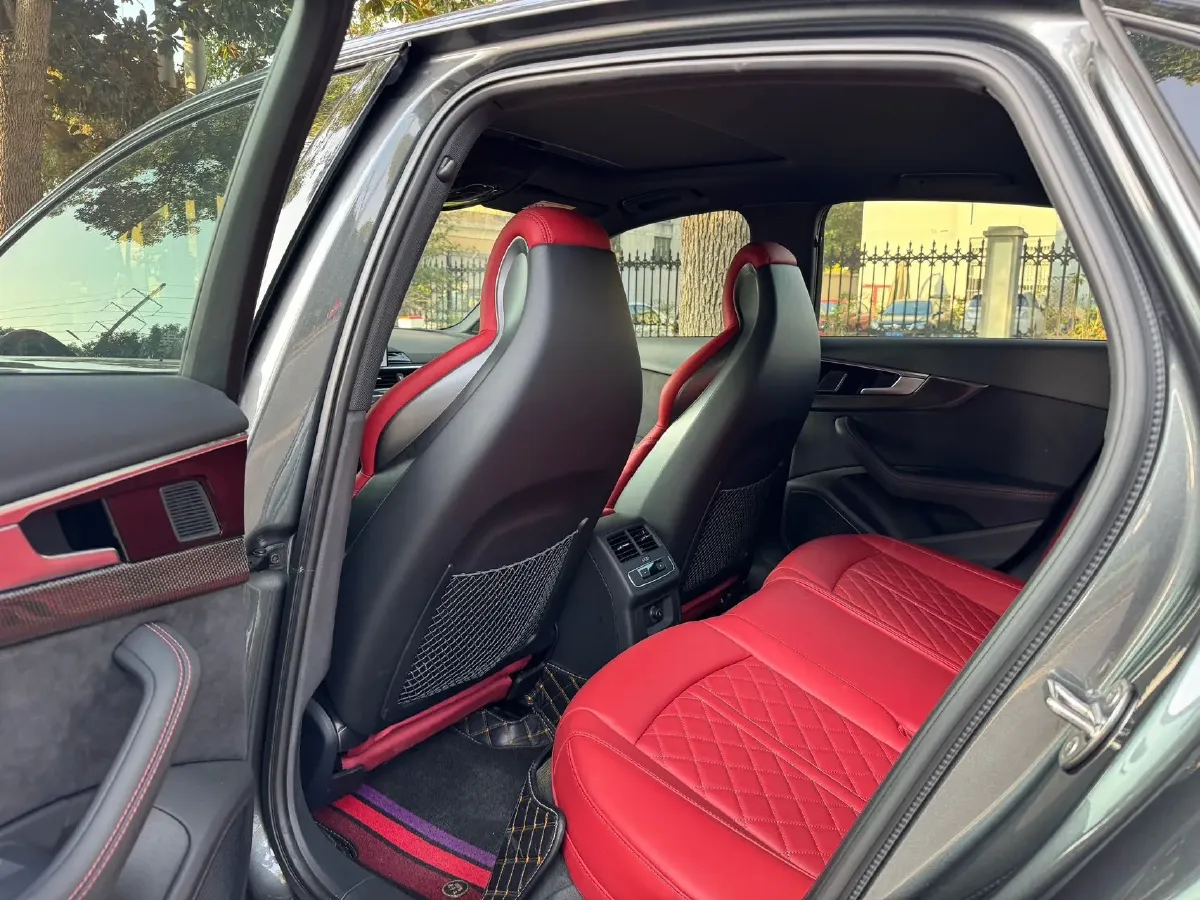 2024 Audi S4 3.0T 354HP V6 8AT,autocango,china used car exporter,china ev exporter,chinese used car exporter,chinese used ev exporter