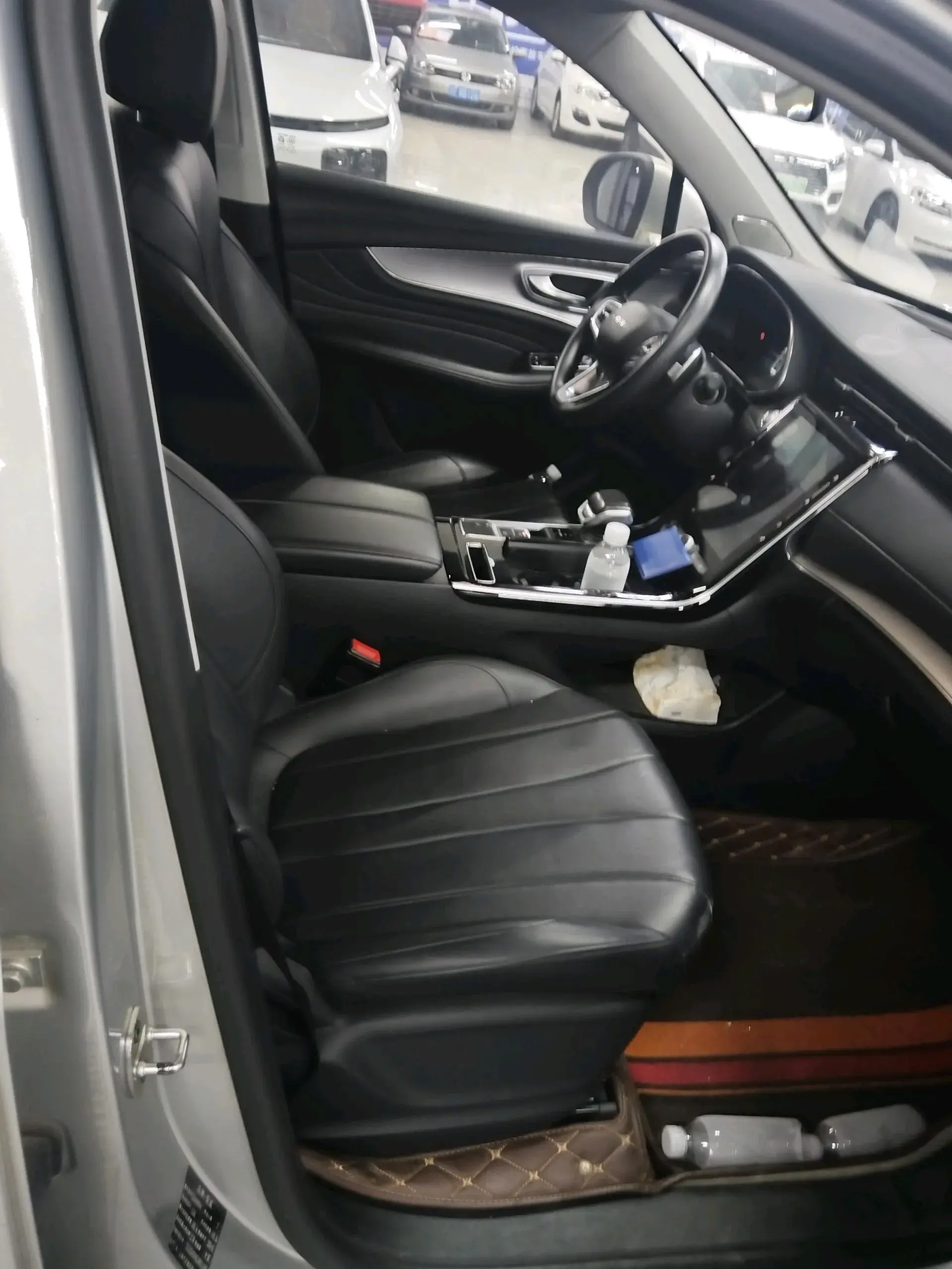 2020 ROEWE I6 thumbnail 4