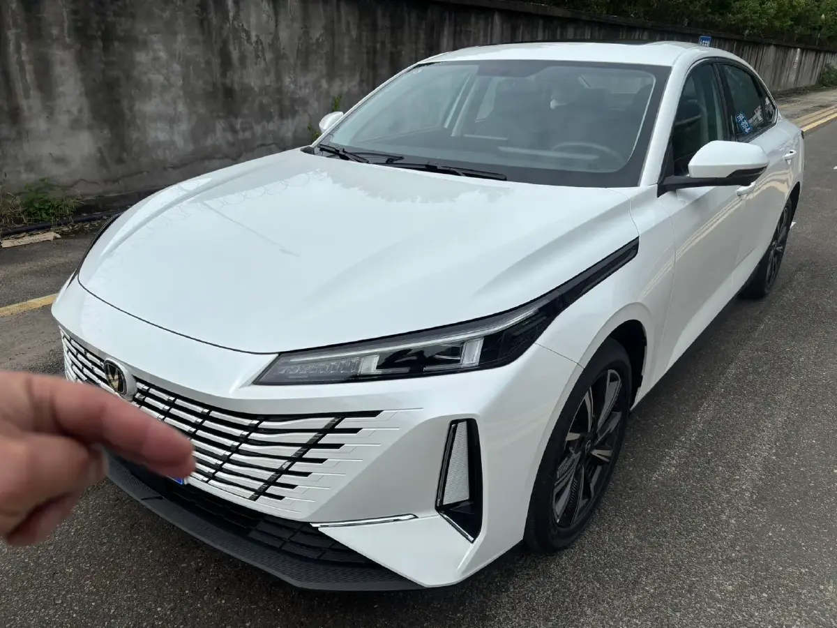 2025 ChangAn Eado 1.5T 192HP L4 7DCT