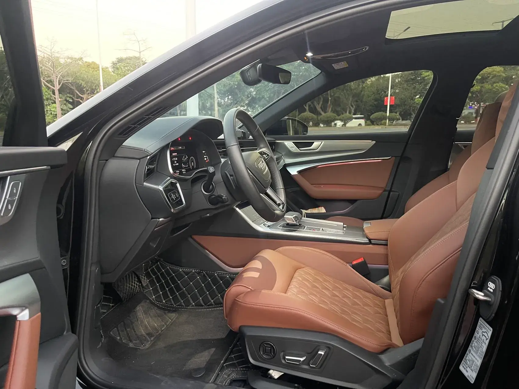 2025 AUDI A6L thumbnail 4