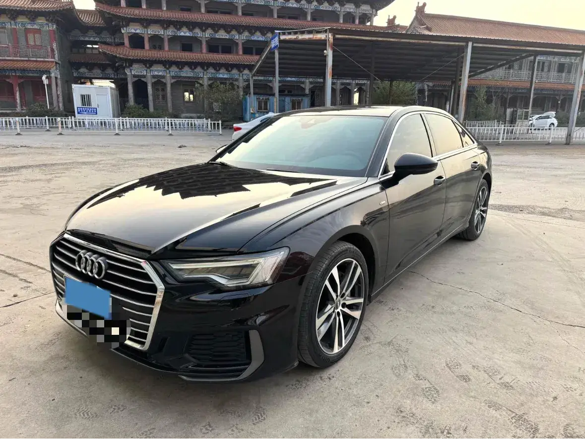 2021 AUDI A6L view 1