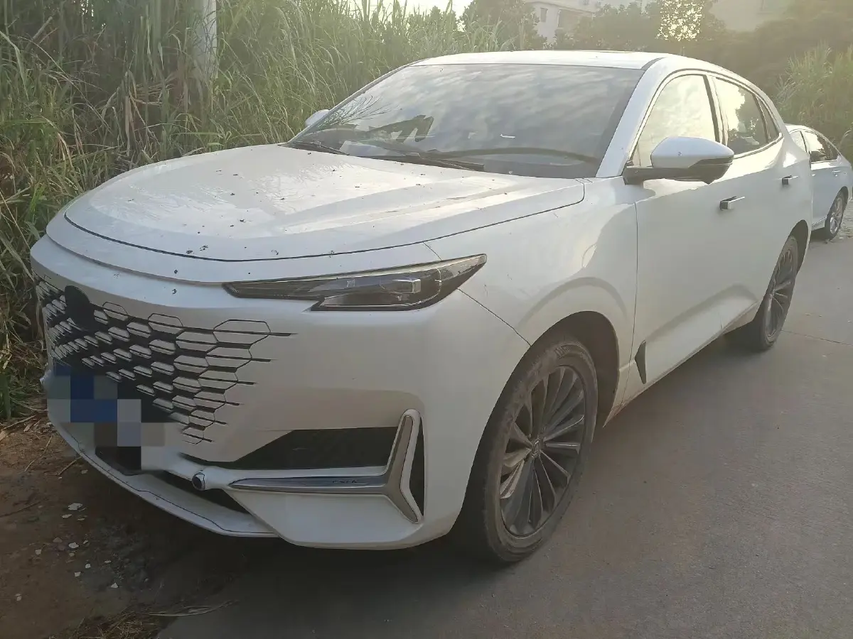 2021 ChangAn UNI-K 2.0T 233HP L4 8AT