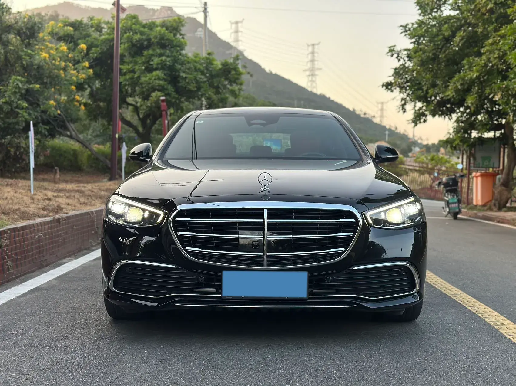 2023 MERCEDES-BENZ S thumbnail 2
