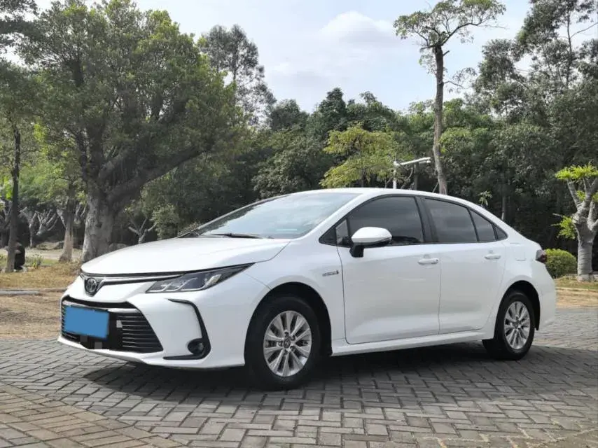 2019 Toyota Corolla 1.8L 98HP L4 E-CVT Hybrid 2019 Toyota Corolla 1.8L 98HP L4 E-CVT Hybrid