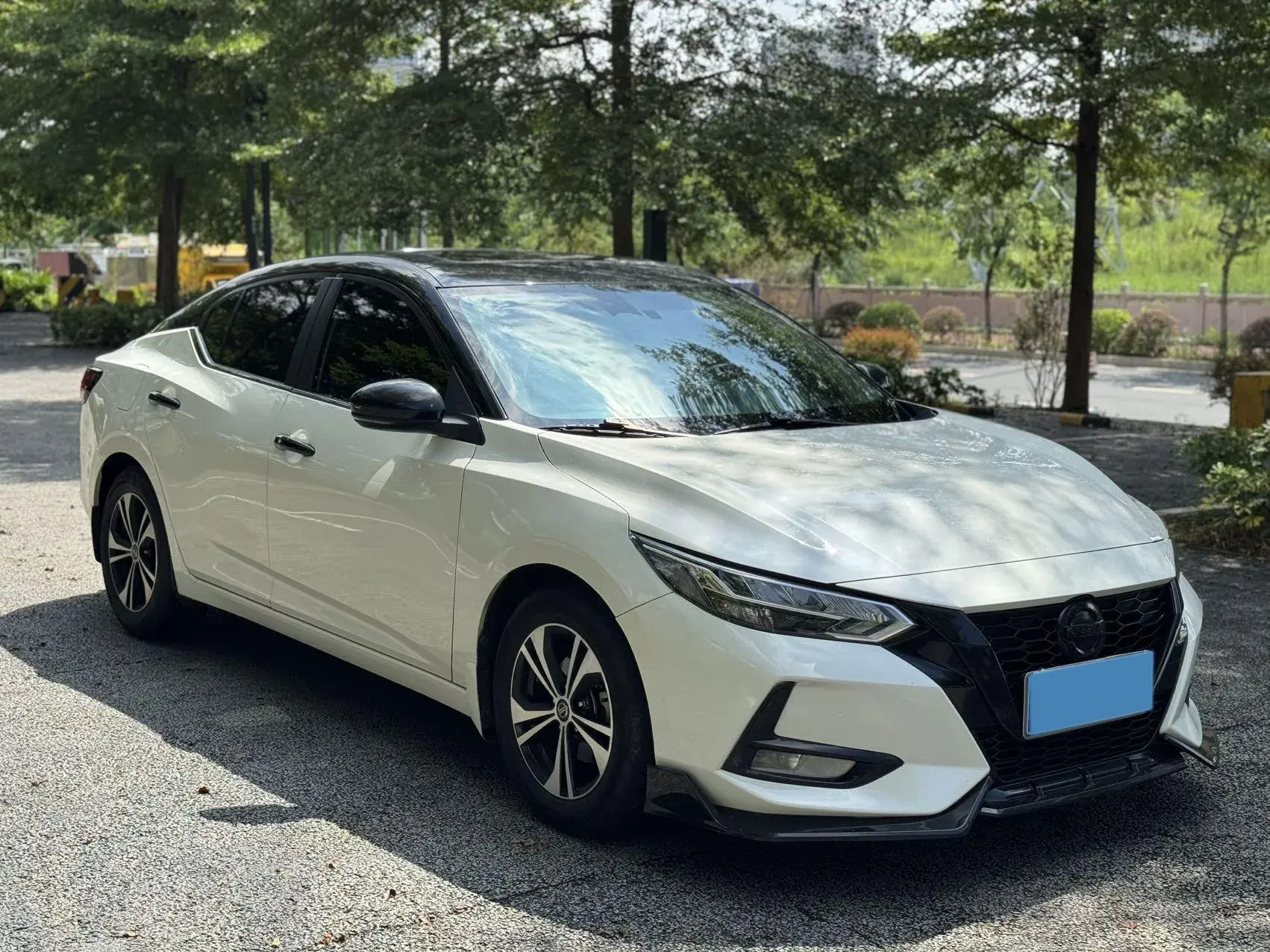 2022 NISSAN SYLPHY thumbnail 3