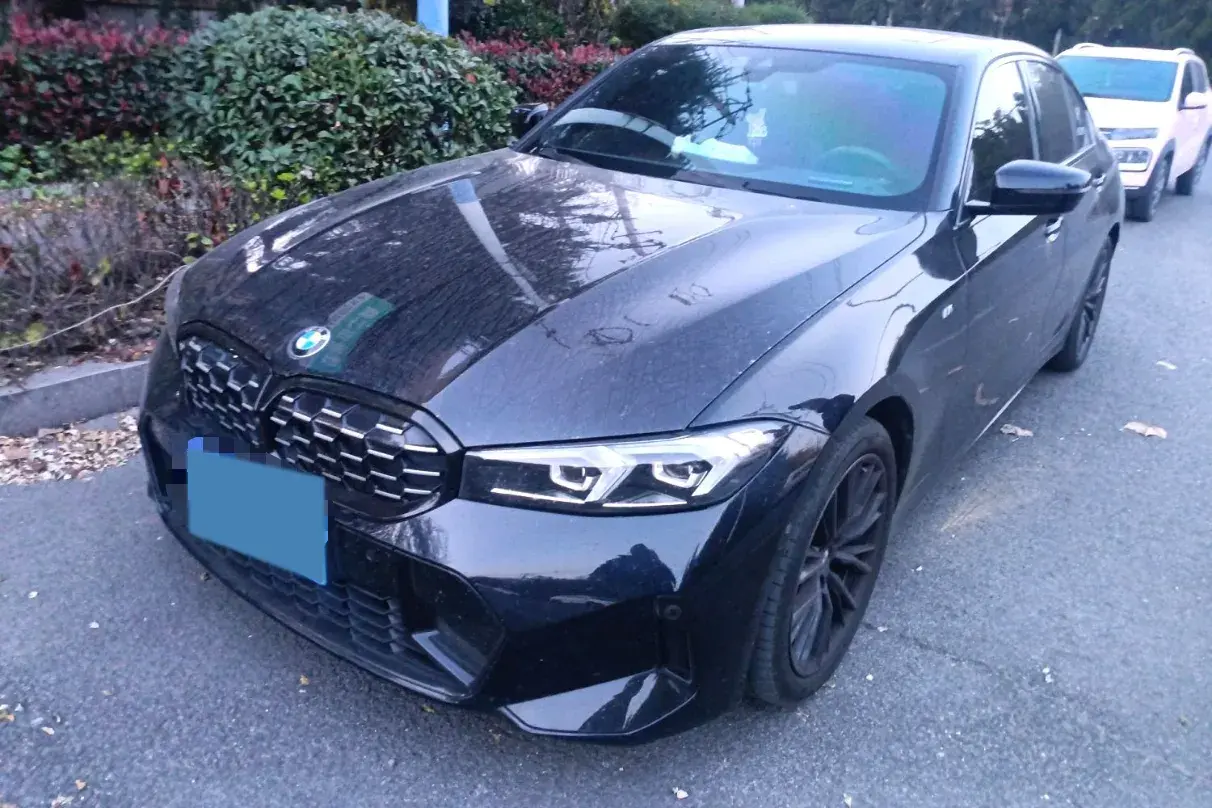 2024 BMW 3 Series 2.0T 184HP L4 8AT