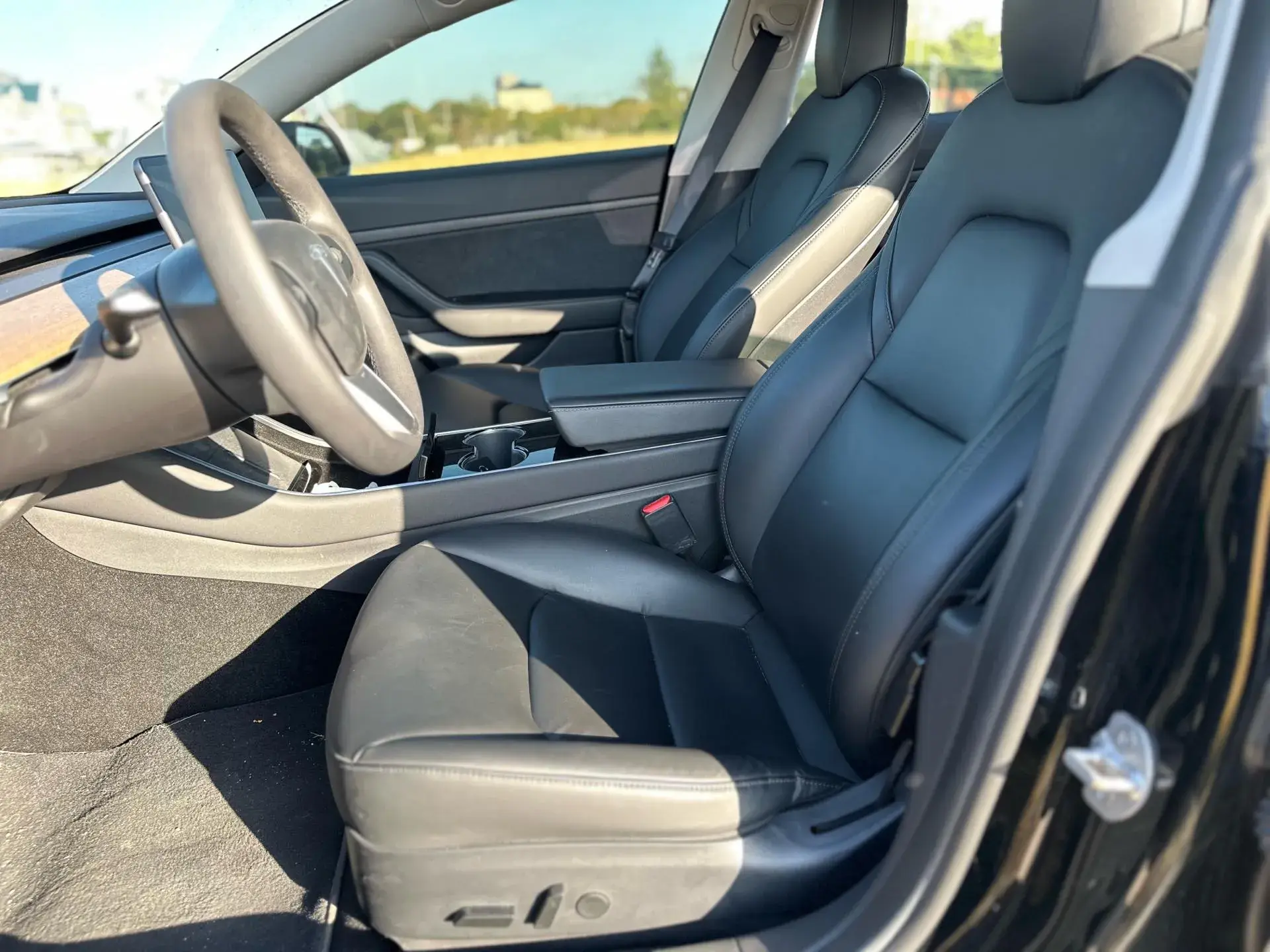 2020 TESLA MODEL thumbnail 3