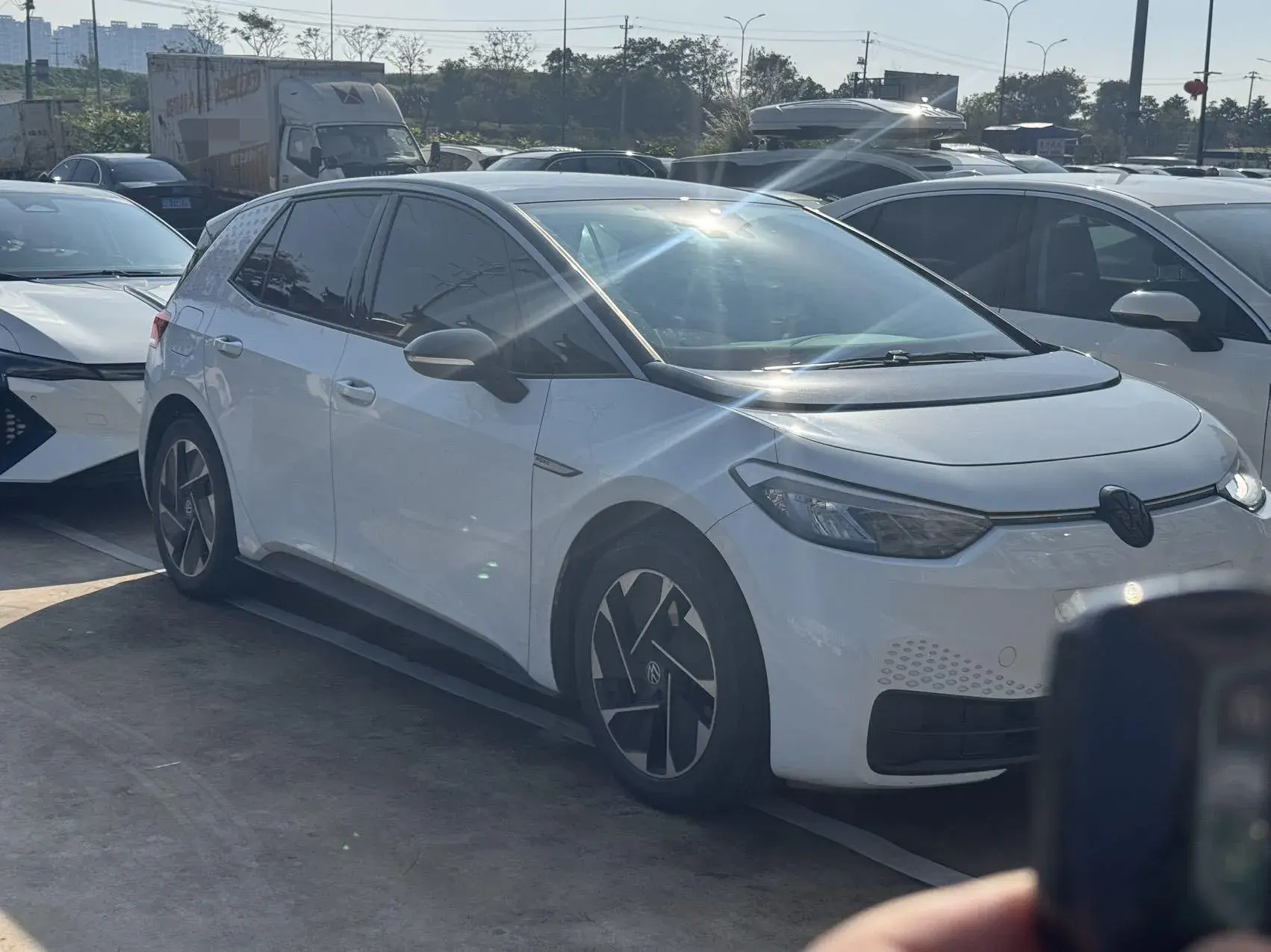 2023 VOLKSWAGEN ID.3 thumbnail 2