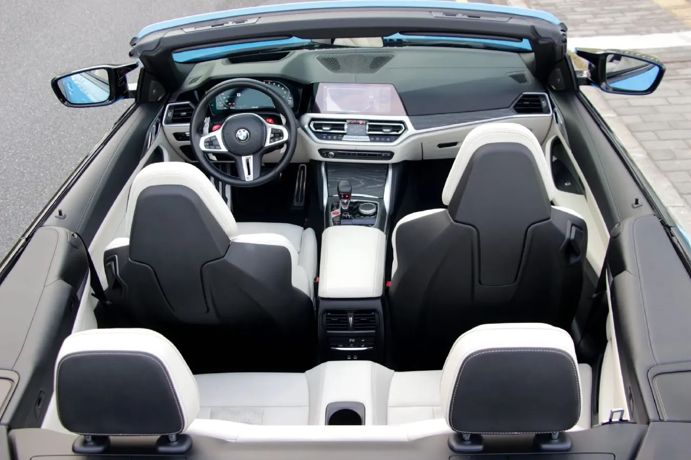 2021 BMW M4 3.0T 510HP L6 8AT,autocango,china used car exporter,china ev exporter,chinese used car exporter,chinese used ev exporter