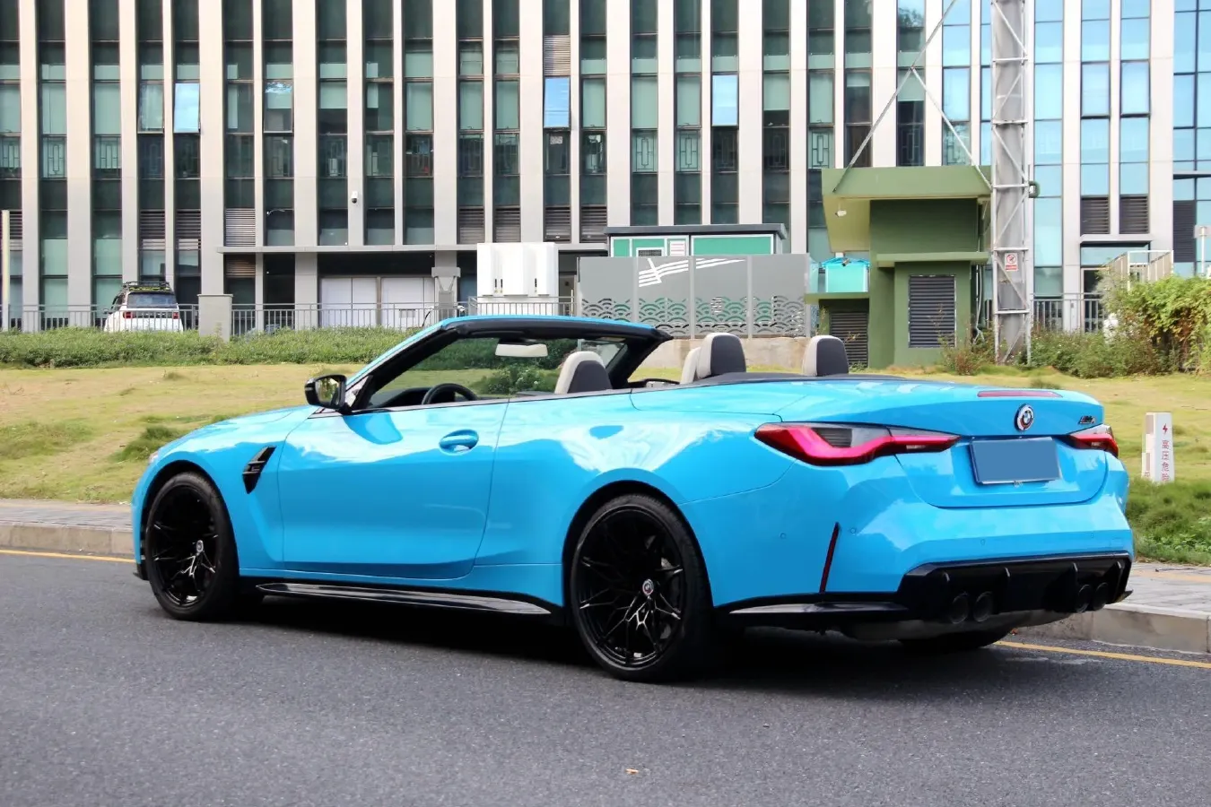 2021 BMW M4 3.0T 510HP L6 8AT,autocango,china used car exporter,china ev exporter,chinese used car exporter,chinese used ev exporter