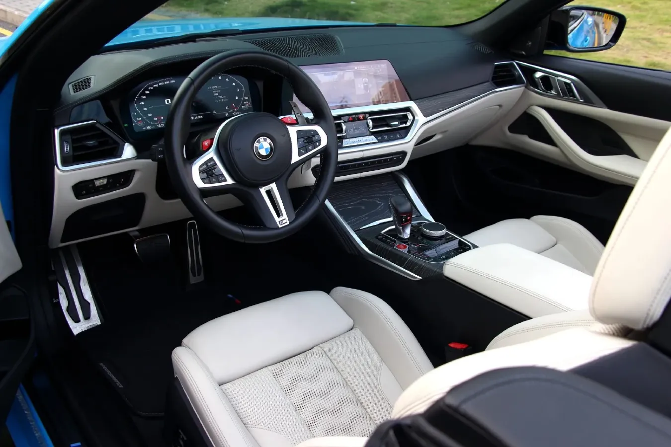 2021 BMW M4 3.0T 510HP L6 8AT,autocango,china used car exporter,china ev exporter,chinese used car exporter,chinese used ev exporter