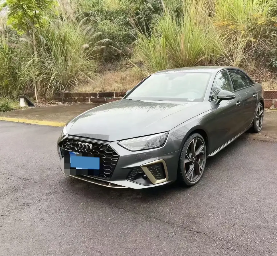 2024 Audi A4L 2.0T 190HP L4 7DCT