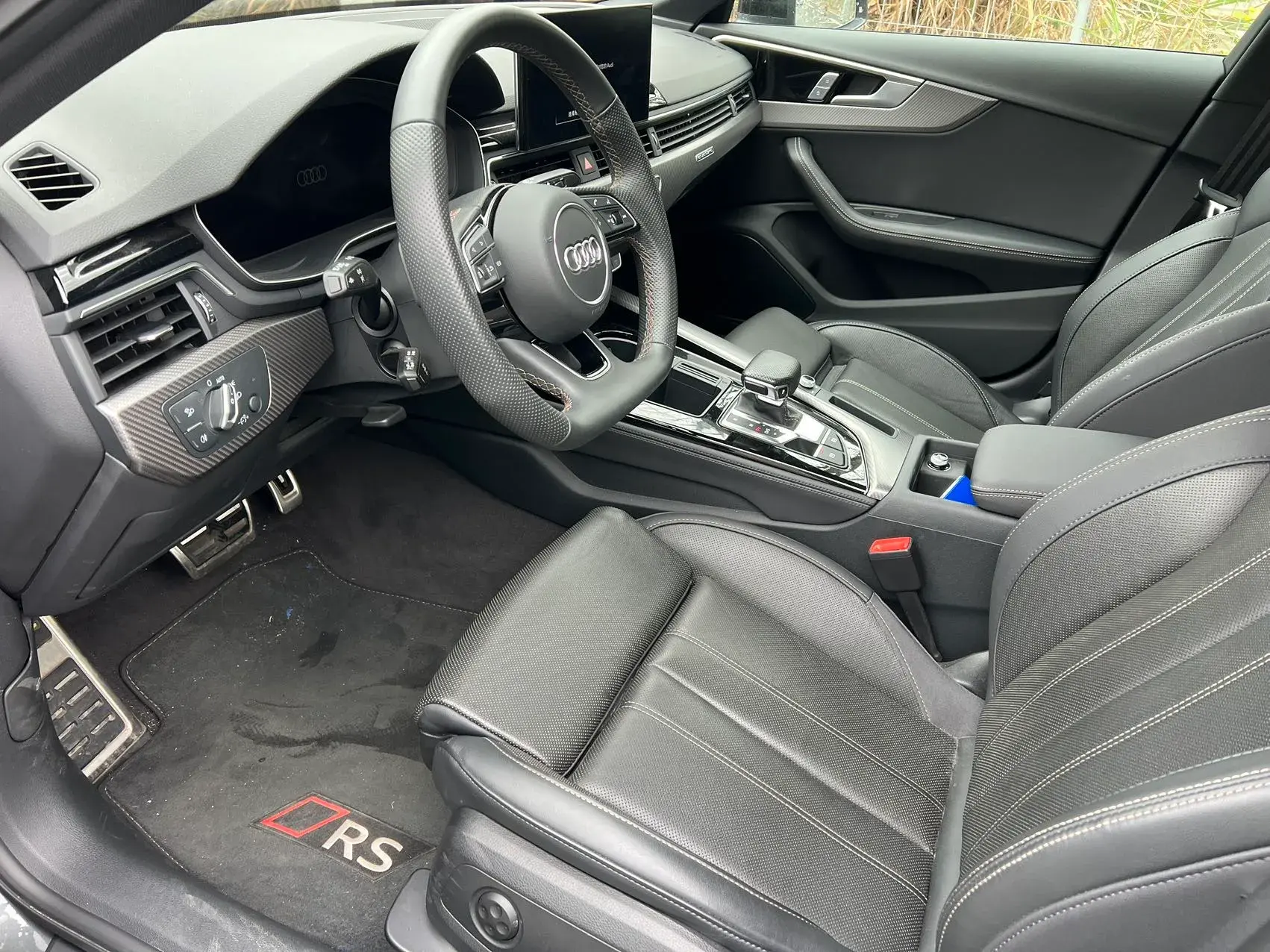 2024 AUDI A4L thumbnail 3