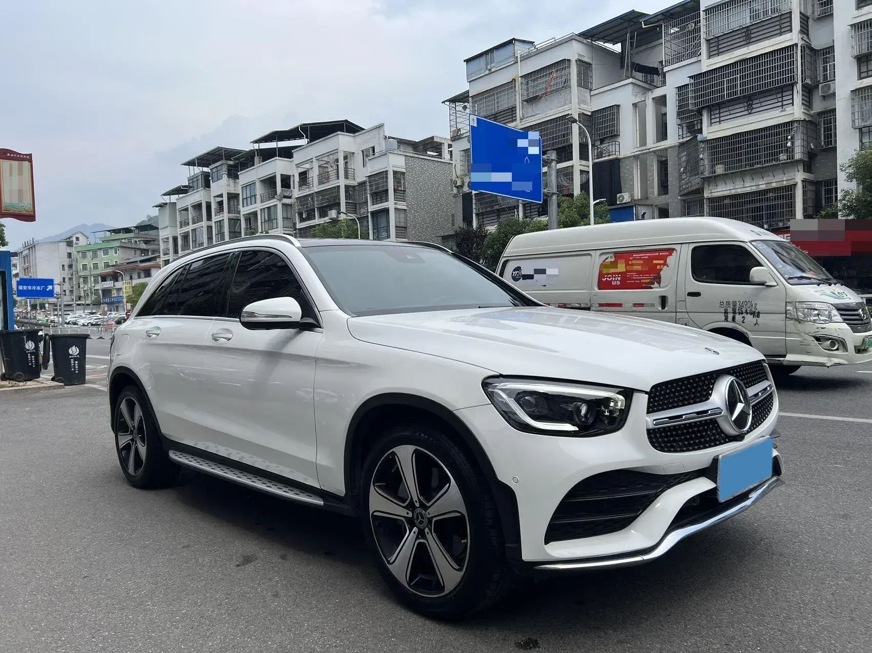 2020 MERCEDES-BENZ GLC thumbnail 3