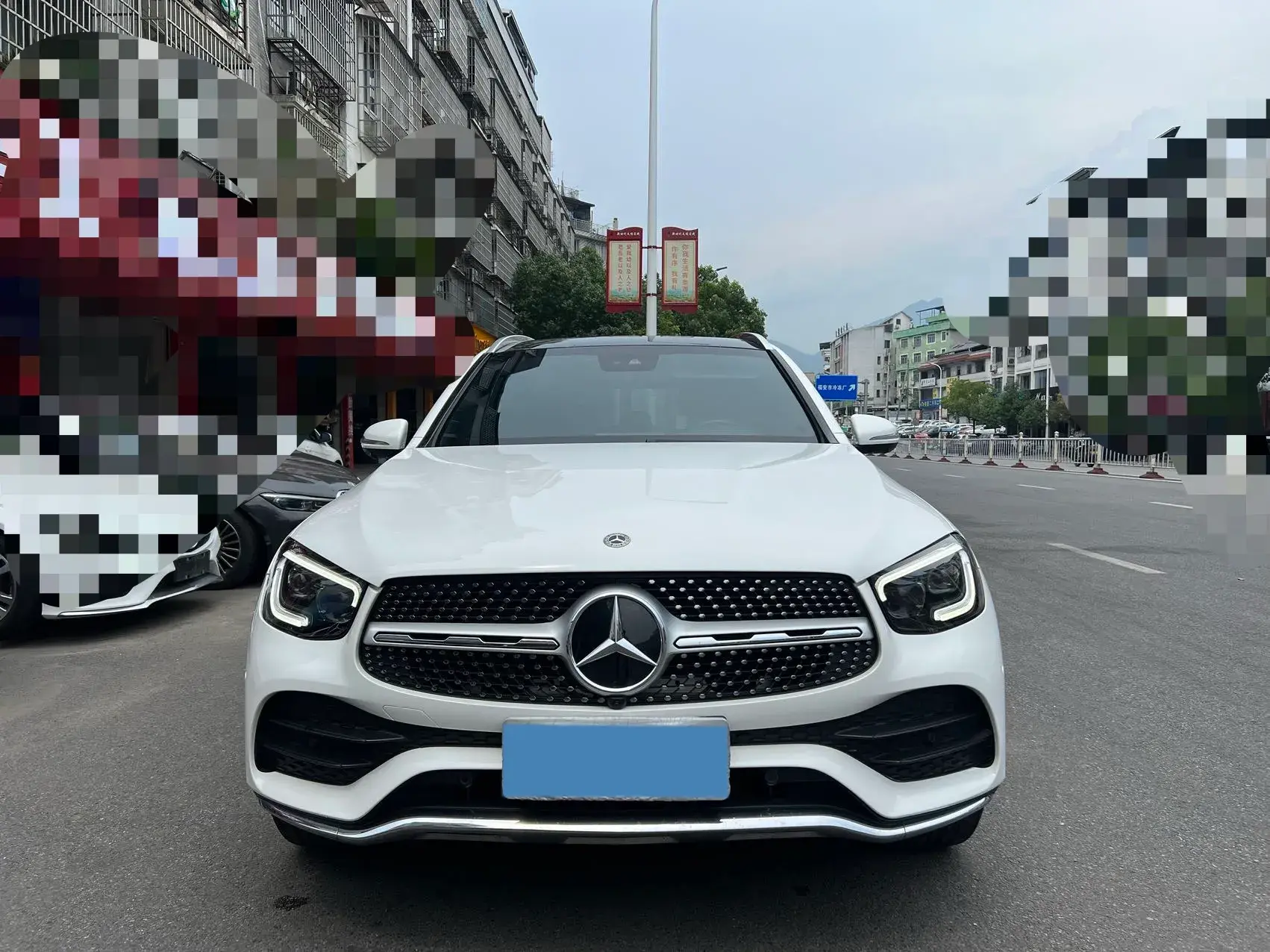 2020 MERCEDES-BENZ GLC thumbnail 2