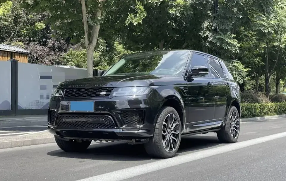 2022 LAND ROVER view 1