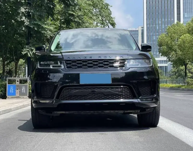 2022 LAND ROVER thumbnail 2