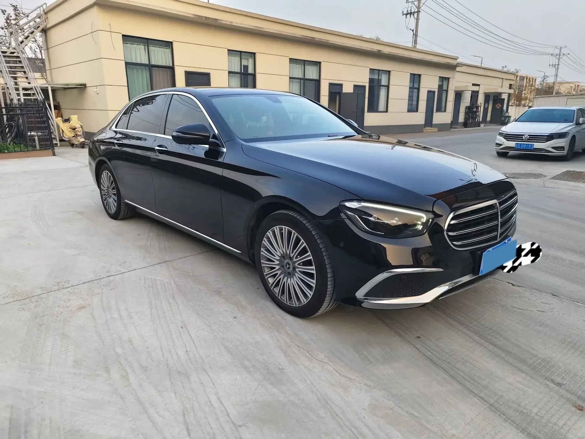 2021 MERCEDES-BENZ E thumbnail 3