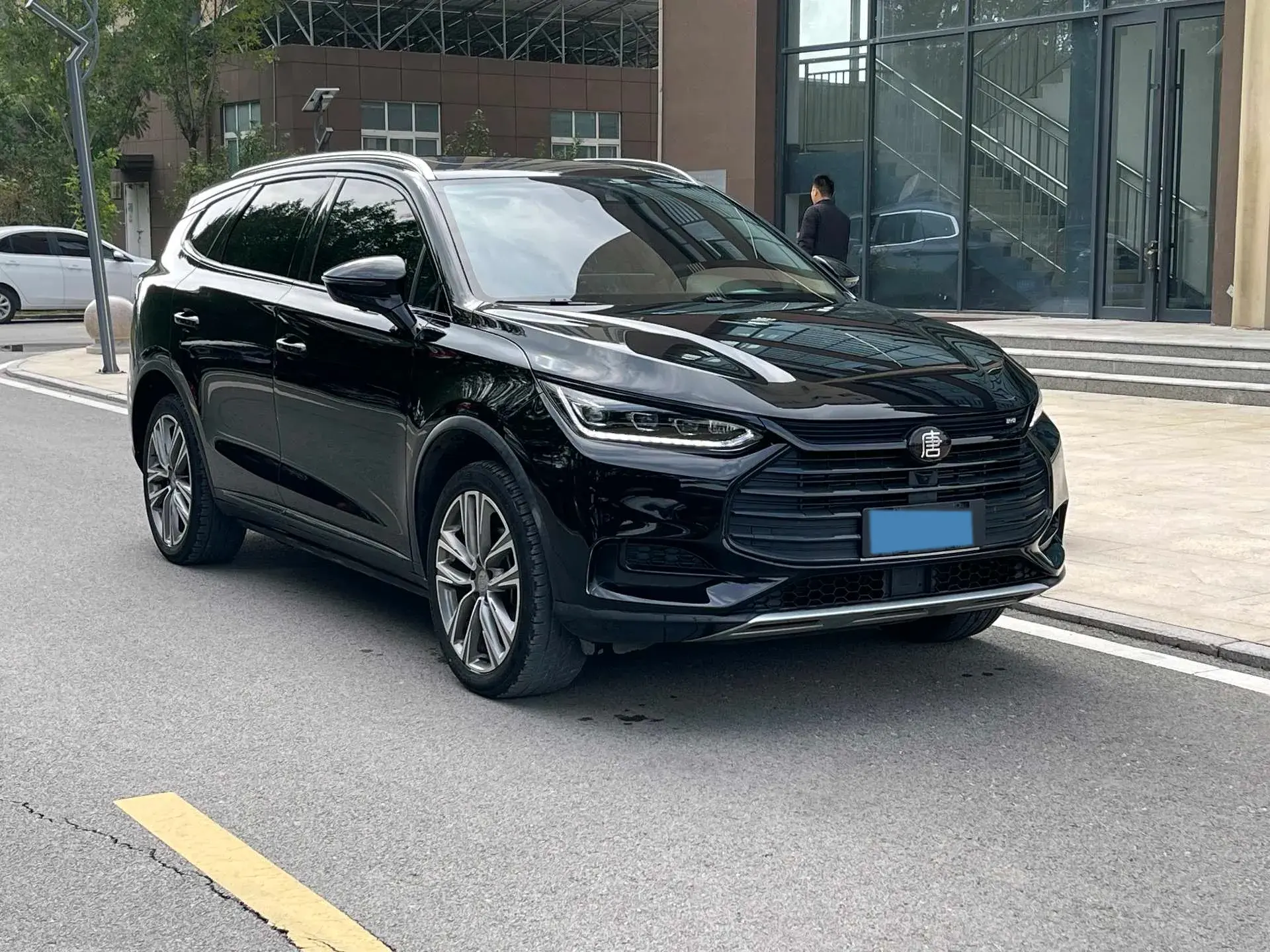 2019 BYD TANG thumbnail 3