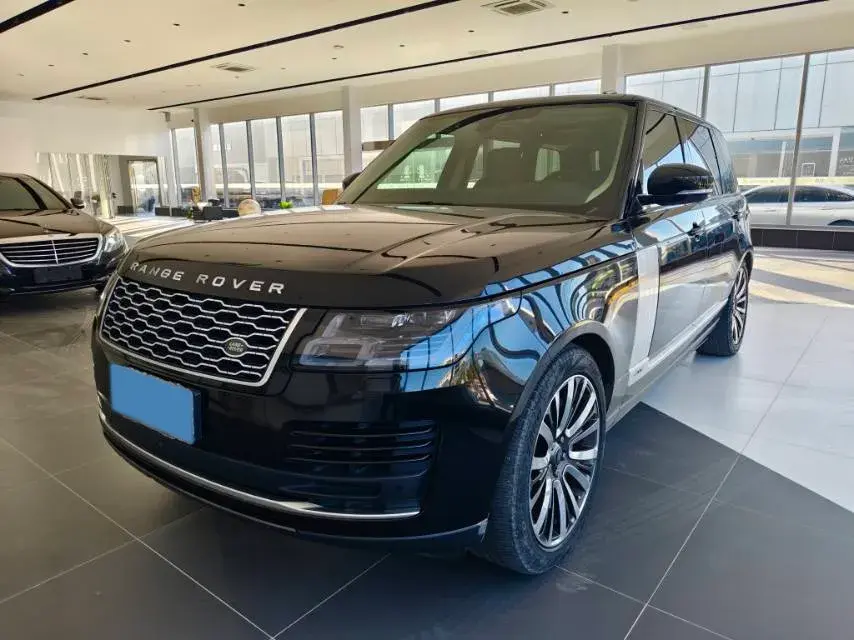 2019 LAND ROVER view 1