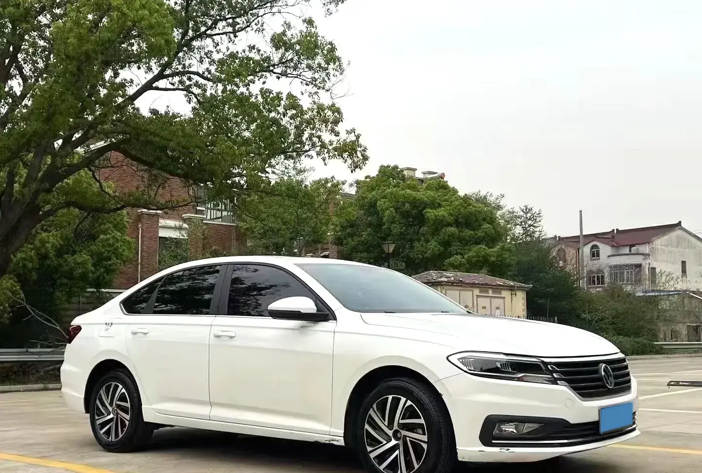 2022 VOLKSWAGEN LAVIDA thumbnail 3