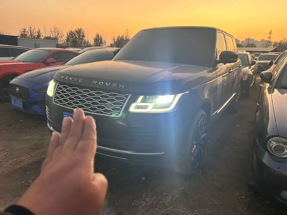 2018 Land Rover Range Rover 3.0T 381HP V6 8AT